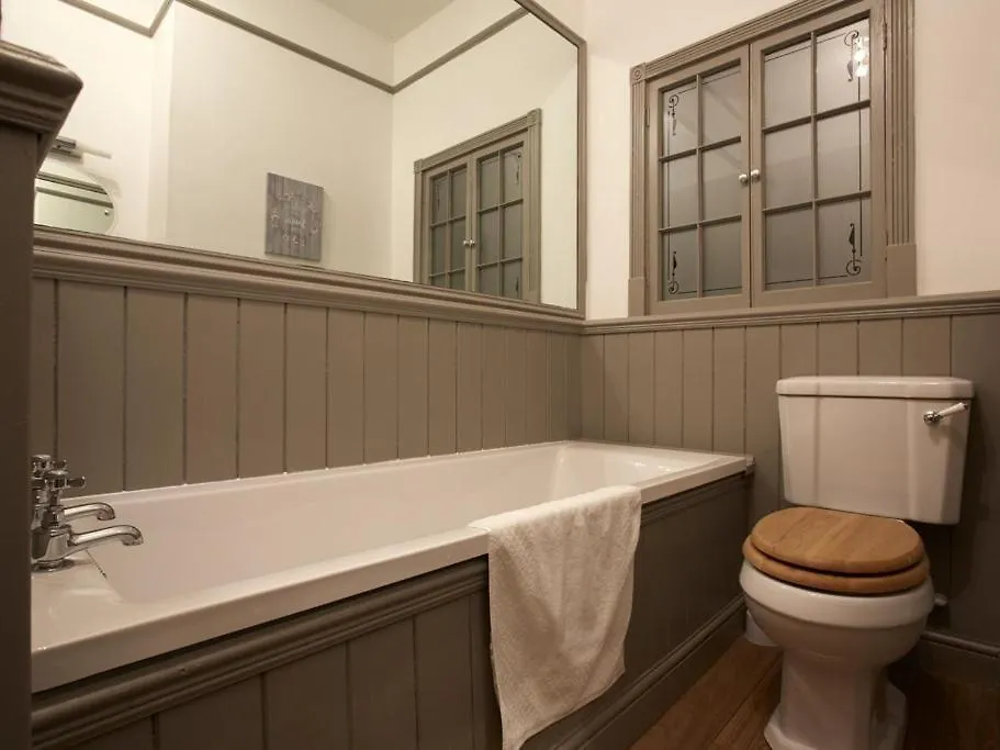 27 George Street Villa York